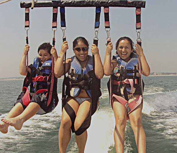 Virginia-Beach-Parasailing